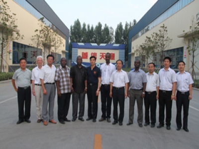 熱烈歡迎非洲諸國大使代表團(tuán)訪問天意機(jī)械！